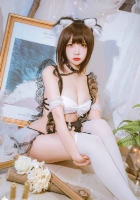 国产亚洲精品美女2023久久_高清点播免费观看最新